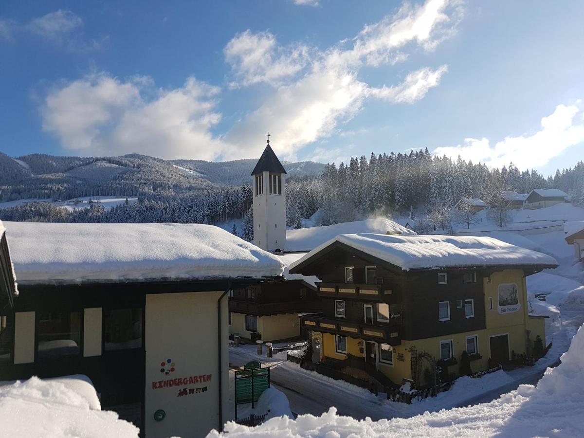 Pension Haus Rohrmoser Lungötz المظهر الخارجي الصورة